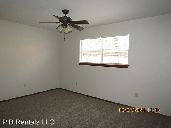 4th image of 1819 NW 82nd St APT C5