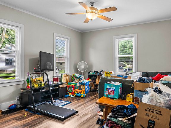 5th image of 417 Grant St