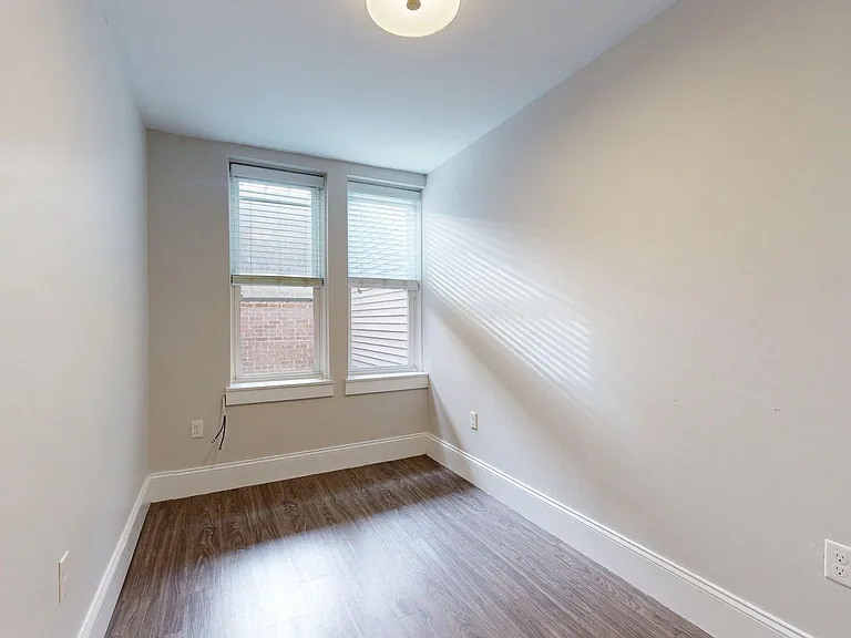 133 Paris St #1 — Photo 4