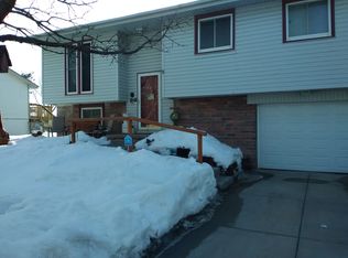 8714 S 143rd Ave, Omaha, NE 68138