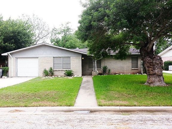 2nd image of 2110 E Anaqua Ave