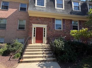 6022 Westchester Park Dr APT 301, College Park, MD 20740