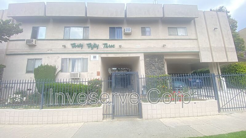 1st image of 4053 Marathon St #14