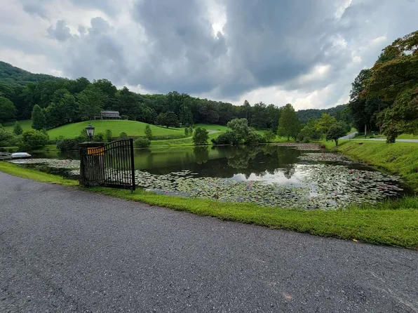 28 Ridge Trl, Hayesville, NC 28904