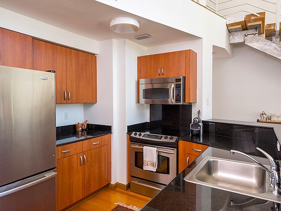 2nd image of 1428 West Ave APT 401