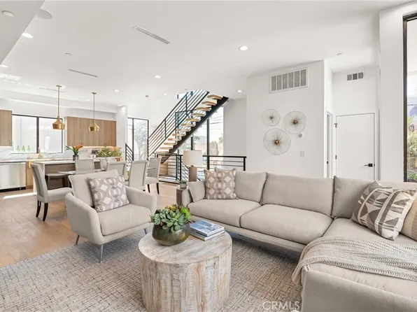 6502 N Contour Ln, North Hollywood, CA 91606