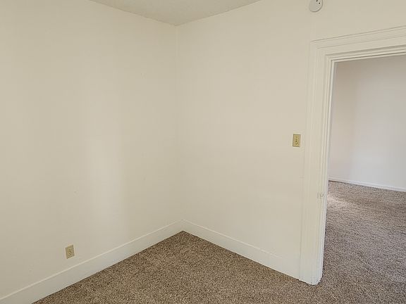 3rd image of 2300 Bradley Ave