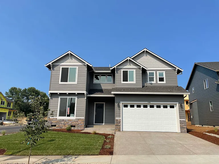7170 SE Sarah Dr — Photo 2