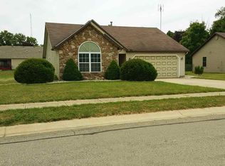 412 Manahan Dr, Angola, IN 46703