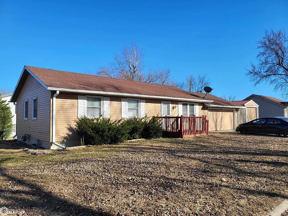 1st image of 2304 Maple Blvd