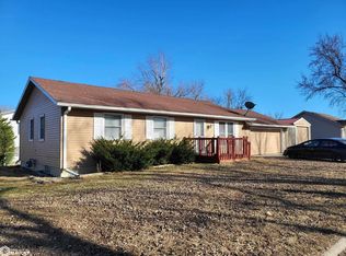 2304 Maple Blvd, Marshalltown, IA 50158