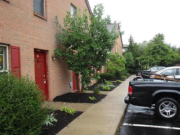 2nd image of 1223 Rivercrest Dr S #A