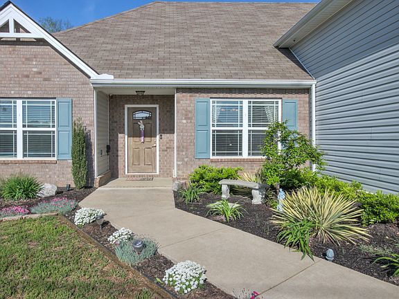 2nd image of 1421 Round Rock Dr