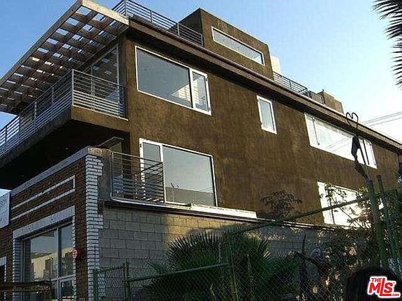 3rd image of 1638 Abbot Kinney Blvd
