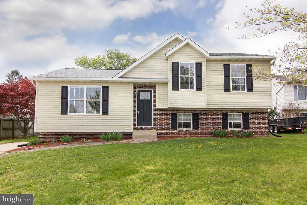 176 Blarney Ct photo 1