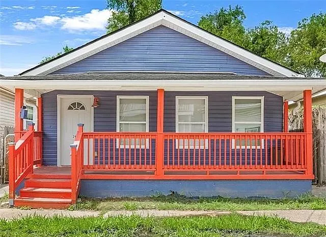 3 bed, 2.0 bath, 1032 sqft, $1,980 — Photo 1