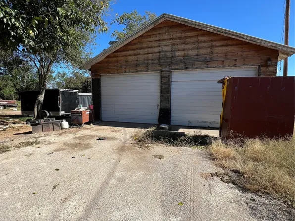 13851 Fm 4, Santo, TX 76472