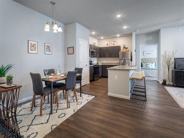 7301 Monsey Cir #7327-303