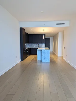 Rented by Christie's International Real Estate Group, LLC | media 26