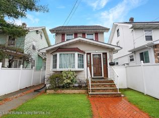 5 Taylor Ct, Staten Island, NY 10310