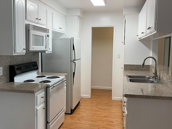 2nd image of 11744 Darlington Ave #206