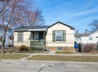608 11th St, Racine, WI 53403