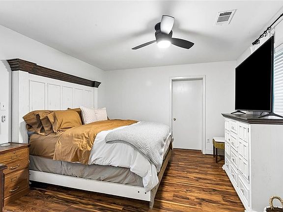 5th image of 14416 Fisher Rd