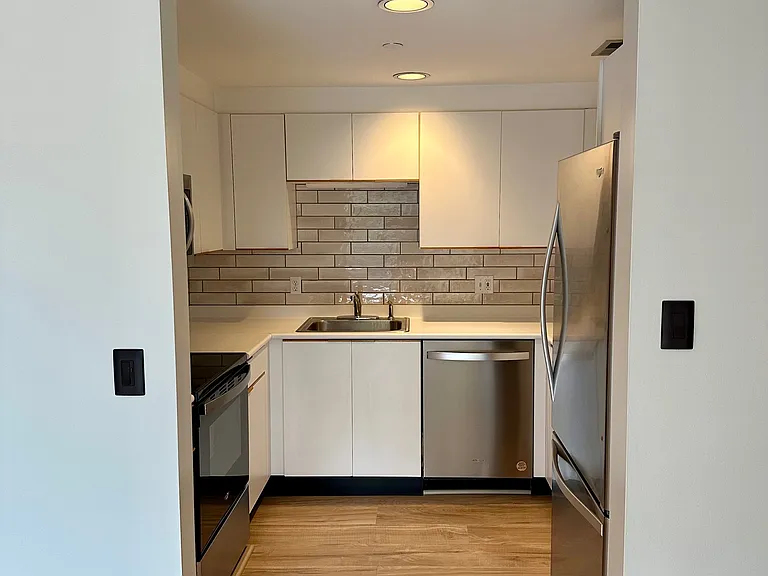 315 Rantoul St #408 — Photo 2