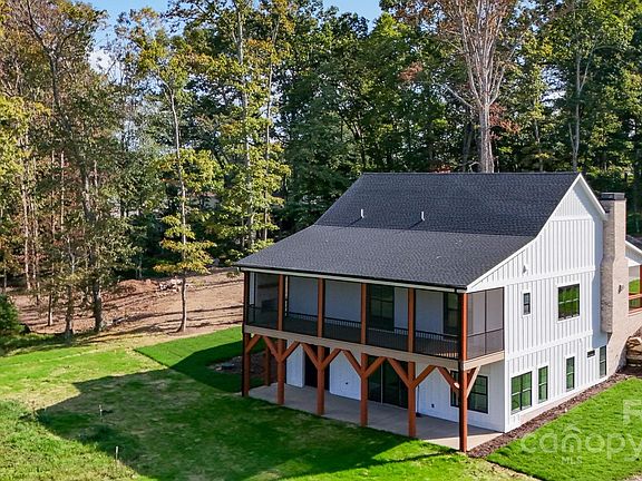 4th image of 45 Skylar Ln