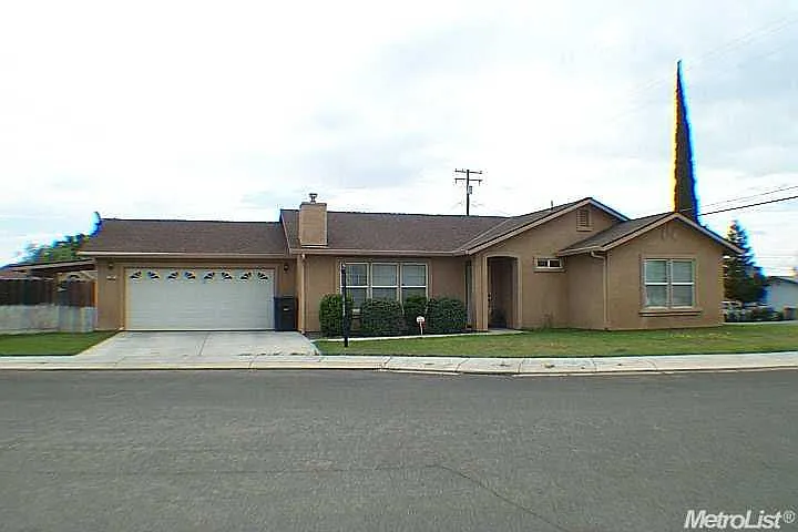 200 Kari Ct photo 1