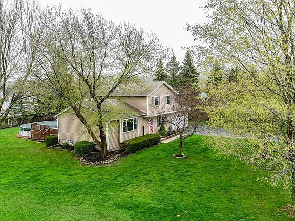 5th image of 1372 Brookedge Dr