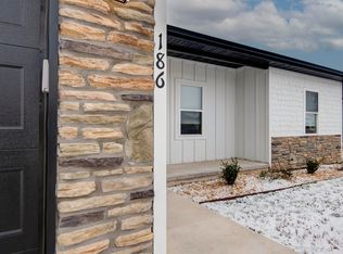 186 W Oak Lawn St, Rogersville, MO 65742