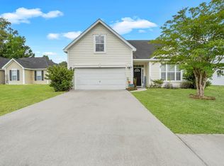 8023 Hyannis Ct, North Charleston, SC 29420