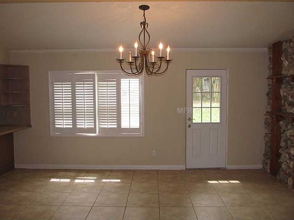 3rd image of 3642 Mirror Lake Dr