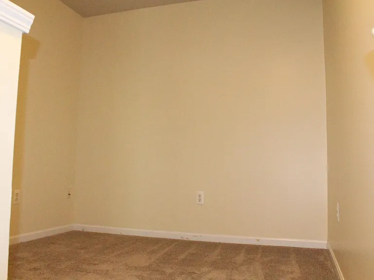 Second floor loft ( great as office space)