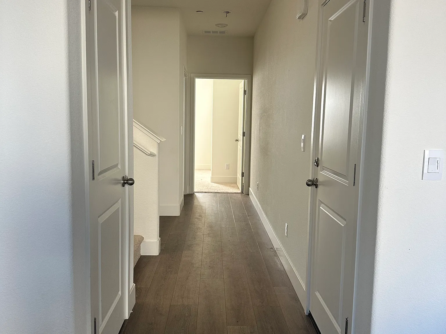4 bed, 2087 sqft, $3,190 — Photo 4
