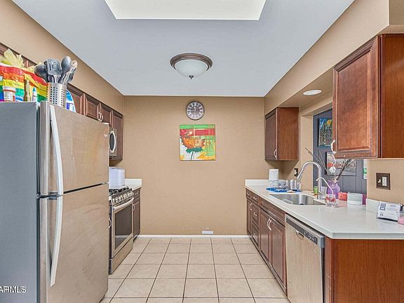 3rd image of 14007 N NEWCASTLE Drive