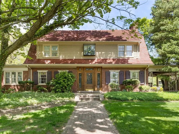 235 E Englewood Ave, New Castle, PA 16105