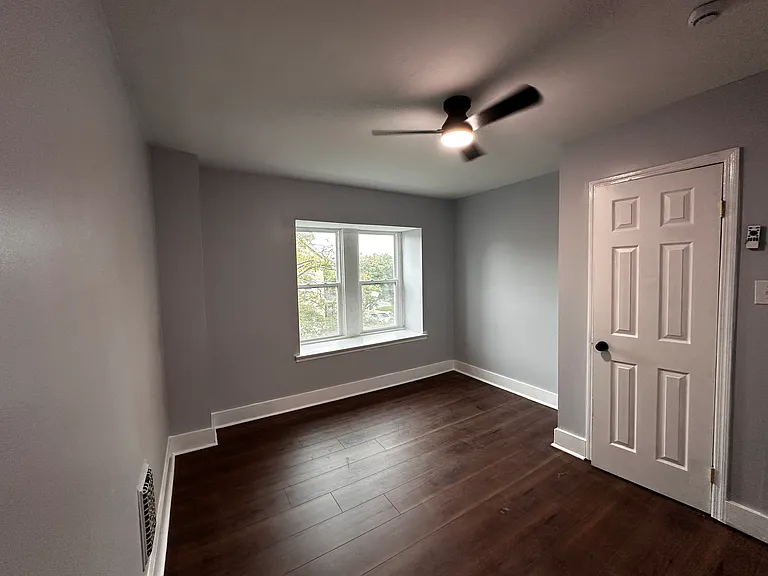 37 N Spring Garden St — Photo 8