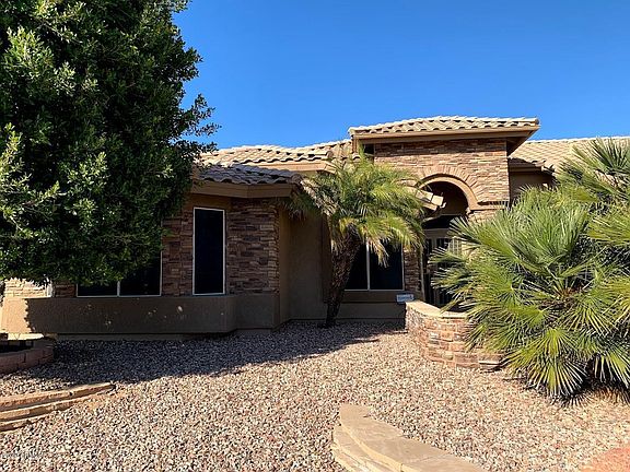 3rd image of 8672 W Escuda Dr