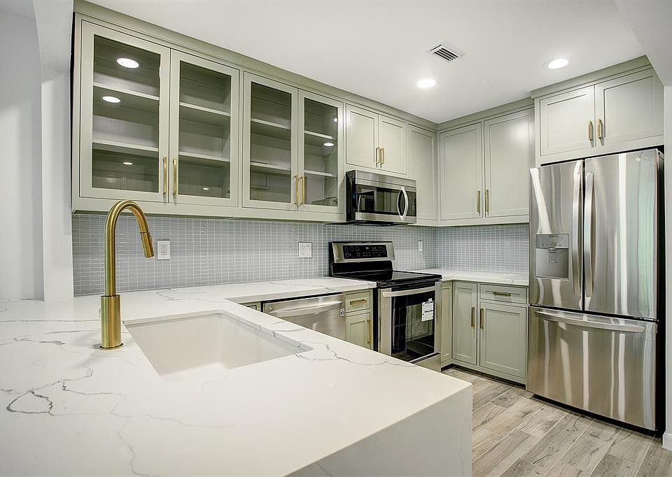 1st image of 12633 Memorial Dr APT 239