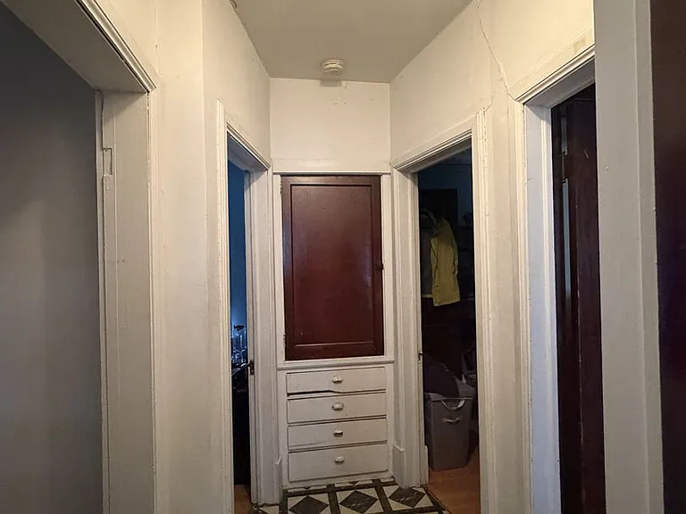 2411-13 N Cramer St — Photo 15
