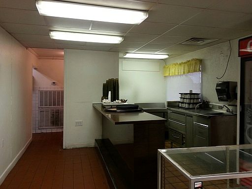 3rd image of 9465 Highway 431 S