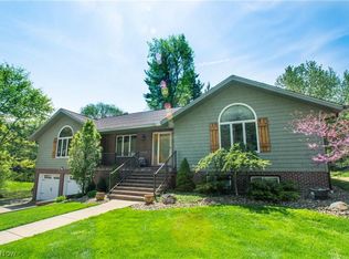 2976 Fox Burrow Dr, Stow, OH 44224