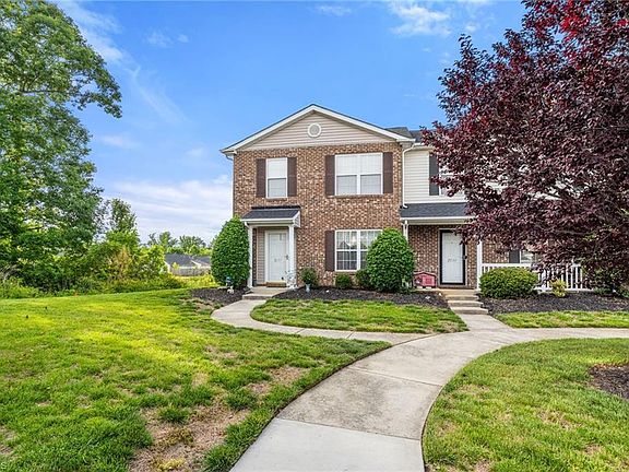3rd image of 2037 Waterstone Ln