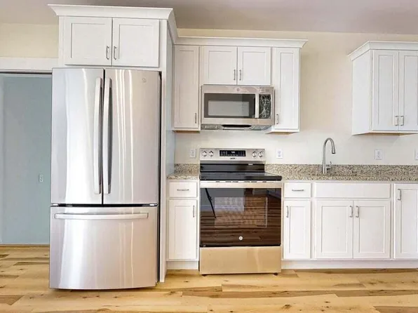 16 Viking Lane #6, Westbrook, ME 04092