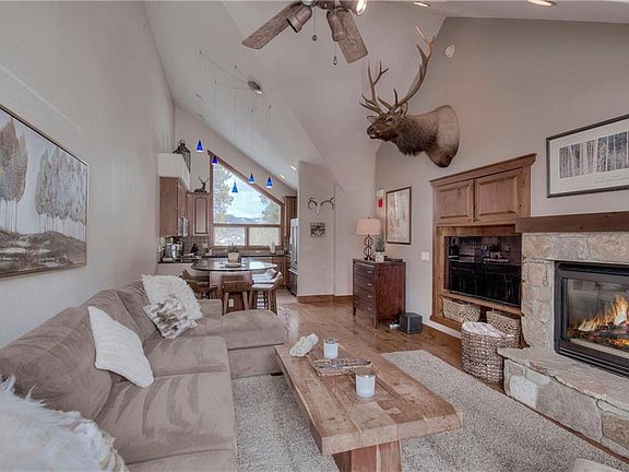 5th image of 90 Bluff Ct #90