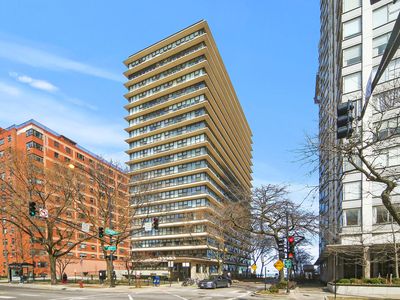 5801 N Sheridan Rd APT 16B, Chicago, IL, 60660