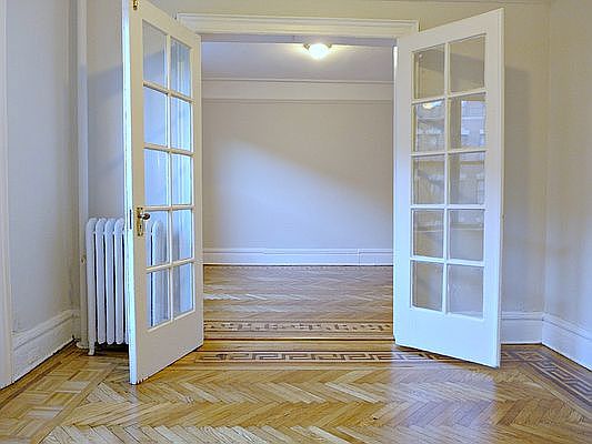 2nd image of 189 Claremont Ave APT 33