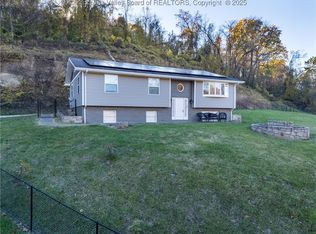 1817 Davis Cir, Charleston, WV 25387